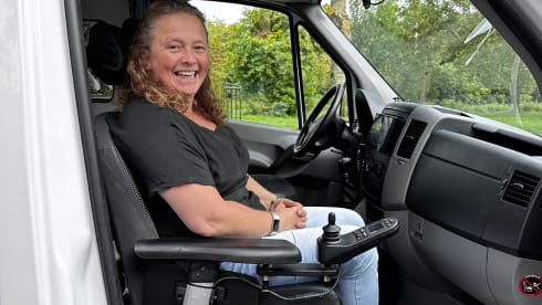 Sydney 1 – Wheelchair accessible motorhome with care facilities