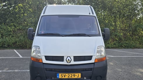 2p Renault camper bus uit 2004 
