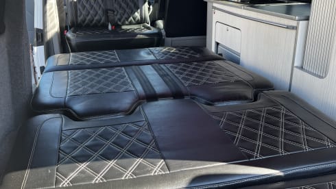 Stella – Beautiful 4 Berth VW Campervan