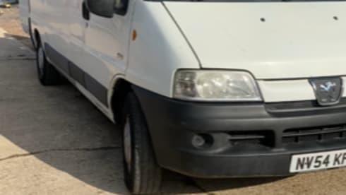 Tyson the Boxer – All year round camper hire with log burner for those colder nights