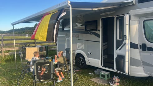 McLouis Glamys 365 - Fully furnished!