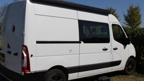 Renault-Bus mit 2 Sitzen aus dem Jahr 2017