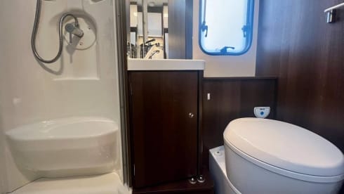 Rollerteam  – 6 berth Roller Team alcove from 2017