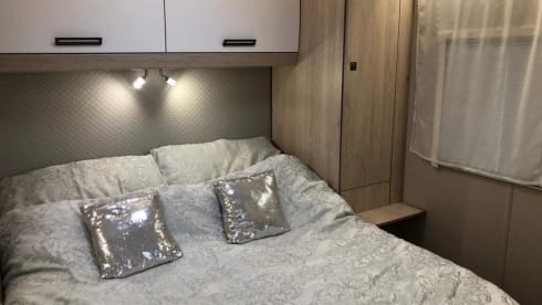F74 2022 – 4 berth Autotrail semi-integrated from 2022