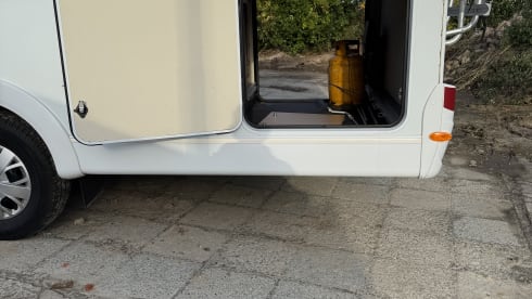  Camper LEVEL SYSTEM automatically levels