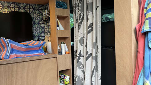 Bully – 2-seater Volkswagen bus from 2014