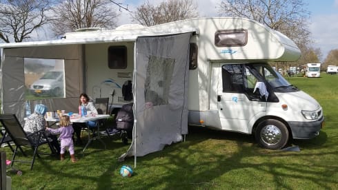 Spacious family camper