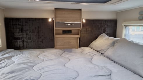 4 berth Peugeot semi-integrated from 2019