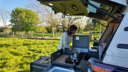 FLO – "FLO" the Climate Camper - A Fully Electric VW ID Buzz Campervan