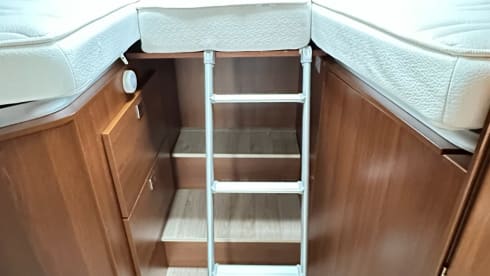 Volledig off-grid reizen met onze comfortabel uitgeruste 2p camper