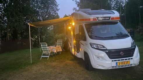 4p Challenger semi-integrated uit 2017