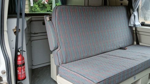 De Bobbel – Ford Nugget West Falia Bus Camper