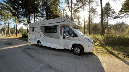 Mabel – Brand New Luxury 4-5 berth 2022 model RollerTeam 707 Motorhome