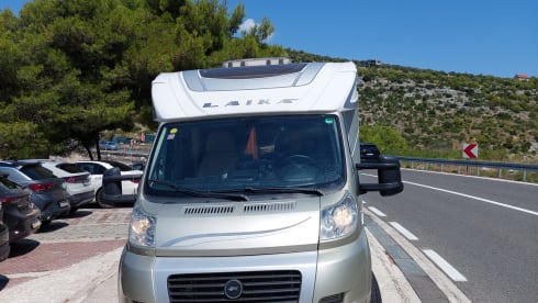Laika – Very nice luxury Laika Hymer Camper