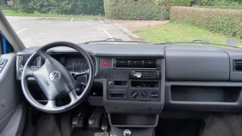 4p Volkswagen bus uit 2000