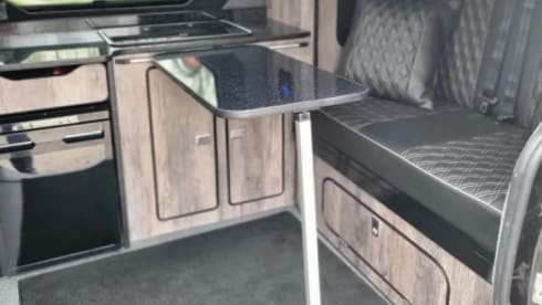 Vauxhall vivaro  – 4 berth Vauxhall vivaro campervan from 2018
