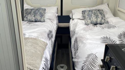 Bailey – 2 Berth Bailey Automatic Campervan 2024