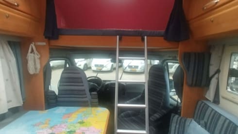 5 pers. camper, off grid, lots of space