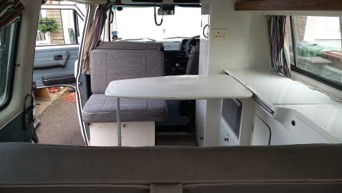 Rika – Vw T3/T25 Syncro 4x4 from £103pn