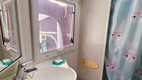 Compact integral camper with 4 berths - available from 3-8