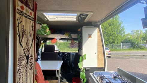 2p Peugeot bus from 1996