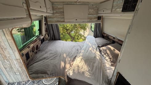 Billie – 2p Peugeot bus from 2000