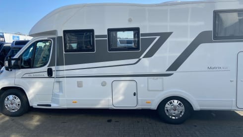 Second home – 4p Adria Mobil semi-integrated from 2023