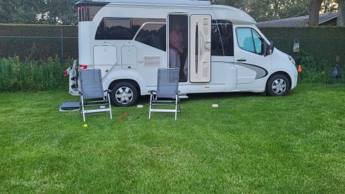 Very luxurious 2p Hobby Premium semi-integrated from 2013