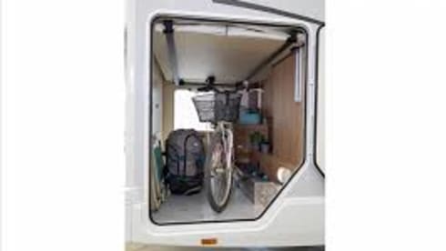 Modern 21 Reg Rollerteam Zefiro 665 4 Berth Luxury Motorhome