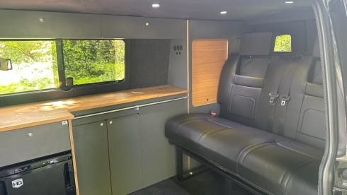 Betty – Off-road VW T6 with tinted windows