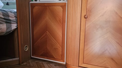 Compact integral camper with 4 berths - available from 3-8