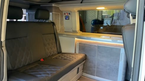 Aloha Beach Camper Aqua VW T6 California