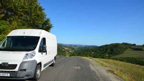 Vannis  – Compact yet spacious camper van