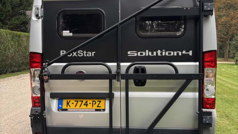Comfortabel op avontuur als gezin van 4 of met z’n tweeën – 4P bus camper Fiat Ducato - Knaus Boxstar (transverse bed 2P + lifting bed 2P)
