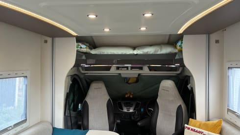 Bumble –  4 Berth Ford Chausson Welcome 