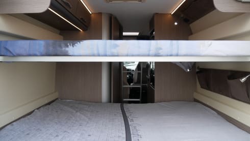 Chausson 5, bus camper 6 meters with bunk bed