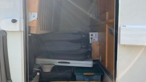 Hymer spacious 6p family camper with bunk beds