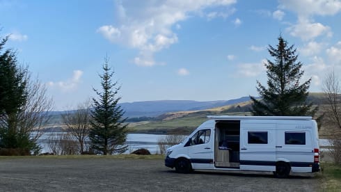 The Spirit of Scotland – Explore Scotland in our 2/3 Bed Mercedes, Toilet & Shower Free Insurance