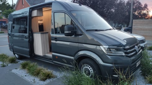 4p Volkswagen bus from 2020