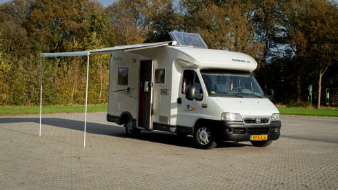 Nice Chausson Camper 🚐✨ (compact & complet)