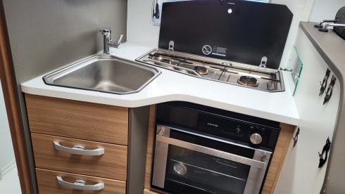Adria Matrix M 670 SL