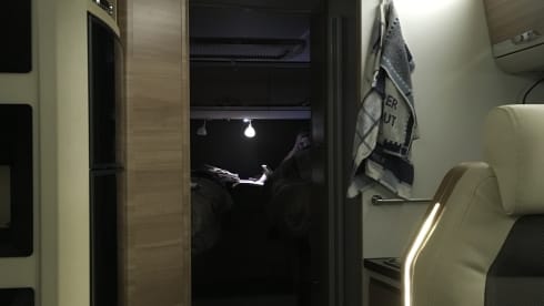 No Work Team – Adria Coral Plus mit E&P-Level-System. Max 2 Personen, nur Erwachsene.