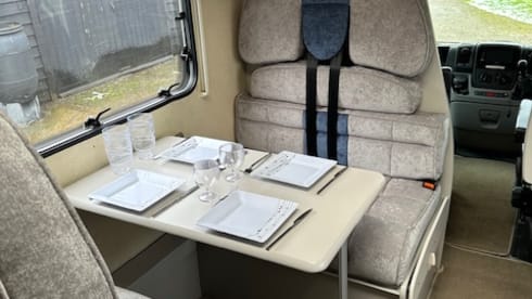 5 berth Ace Adventurer 635EK