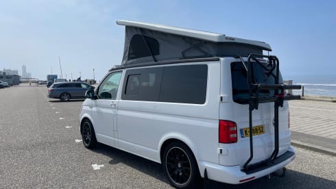 Maak kennis met Adam – Moderne en complete 4-persoons VW T6 | Euro 6 (rijklaar)