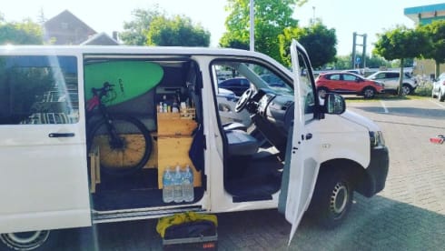 Kamiel – 2p Volkswagen campervan uit 2013