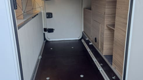 Luxe en rust in de natuur – 4p Knaus integrated uit 2022
