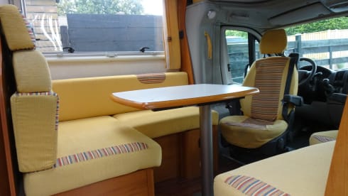 Roadtrip – 4p Karmann alcove from 2008
