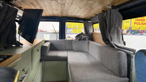 Betty – Camping-car Volkswagen 2 places à partir de 2000