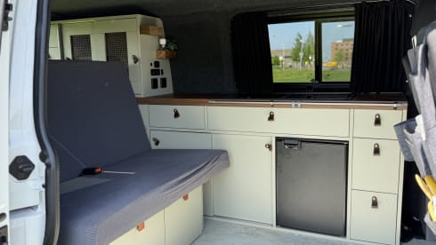 Volkswagen 6.1 Custom 2024