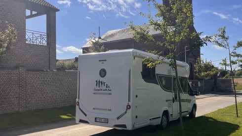 happy camplife – 5p Ford semi-integrated uit 2023